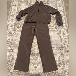 Women’s Lululemon Matching Chocolate Brown Softstreme Sweat Pants and Pullover